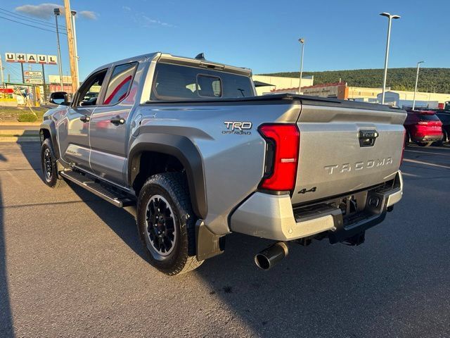 Used 2025 Toyota Tacoma TRD Off-Road w/ TRD Off Road Upgrade Package AWD/4WD image 7
