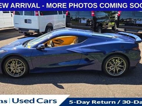 Used 2025 Chevrolet Corvette Stingray Premium Cpe w/ Z51 Performance Package RWD image 5