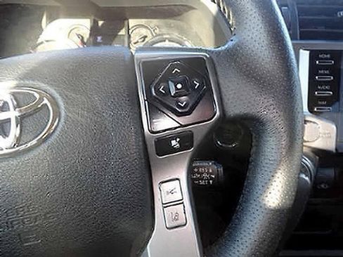 Used 2024 Toyota 4Runner SR5 AWD/4WD image 10