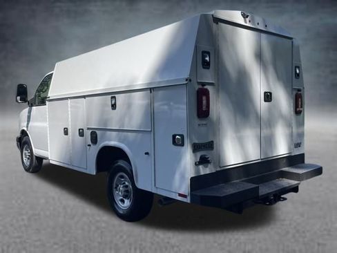 New 2025 Chevrolet Express 3500 w/ Power Convenience Package RWD image 12