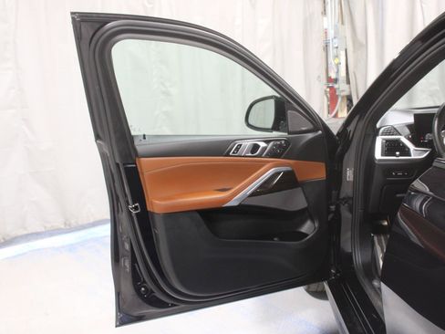 Used 2024 BMW X6 xDrive40i w/ Executive Package AWD/4WD image 28