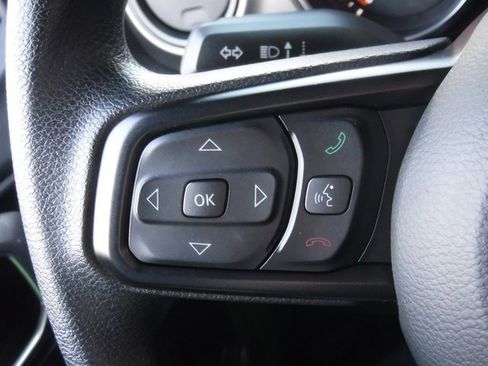 Used 2019 Jeep Wrangler Unlimited Sport image 36