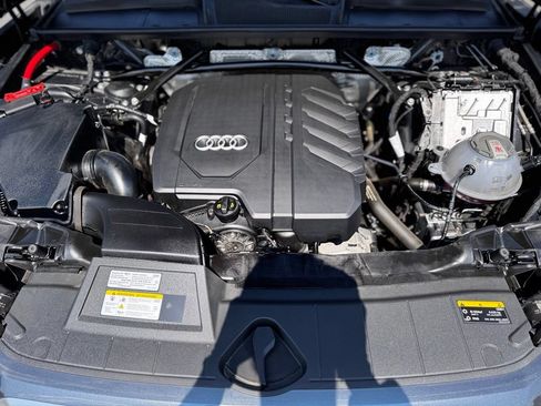 Used 2023 Audi Q5 2.0T Prestige w/ Prestige Package AWD/4WD image 9