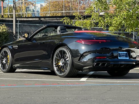 New 2026 Mercedes-Benz SL 63 AMG 4MATIC image 3