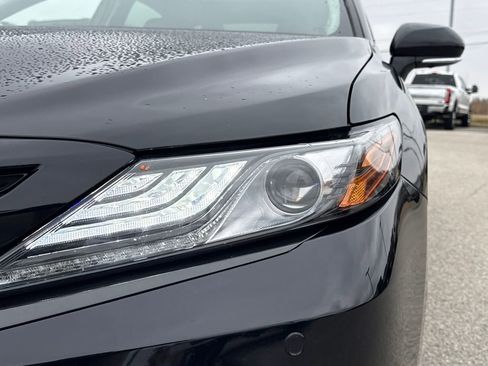 Used 2023 Toyota Camry XSE image 10