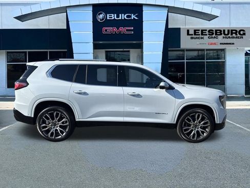 New 2026 GMC Acadia Denali Ultimate w/ LPO, Floor Liner Package AWD/4WD image 8