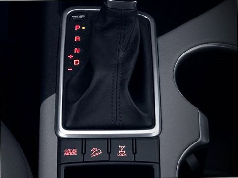 Used 2020 Kia Sportage EX image 16