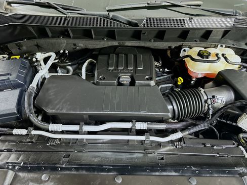 Used 2024 Chevrolet Silverado 1500 Custom image 30