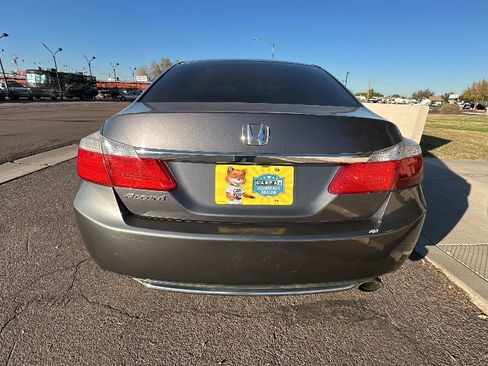 Used 2015 Honda Accord EX image 3