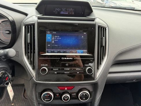 Used 2020 Subaru Crosstrek 2.0i AWD/4WD image 29