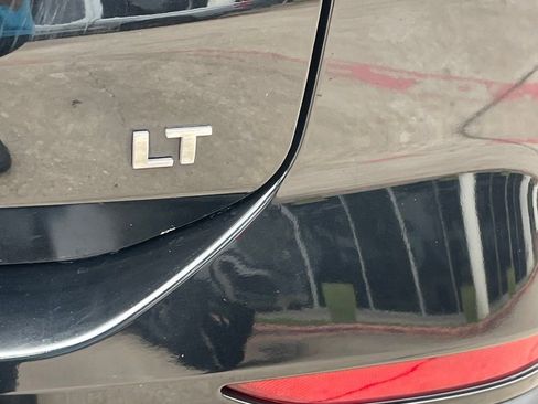 Used 2023 Chevrolet Equinox LT FWD image 6