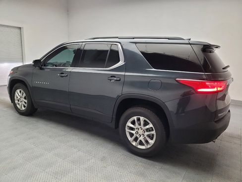 Used 2020 Chevrolet Traverse LT FWD image 3
