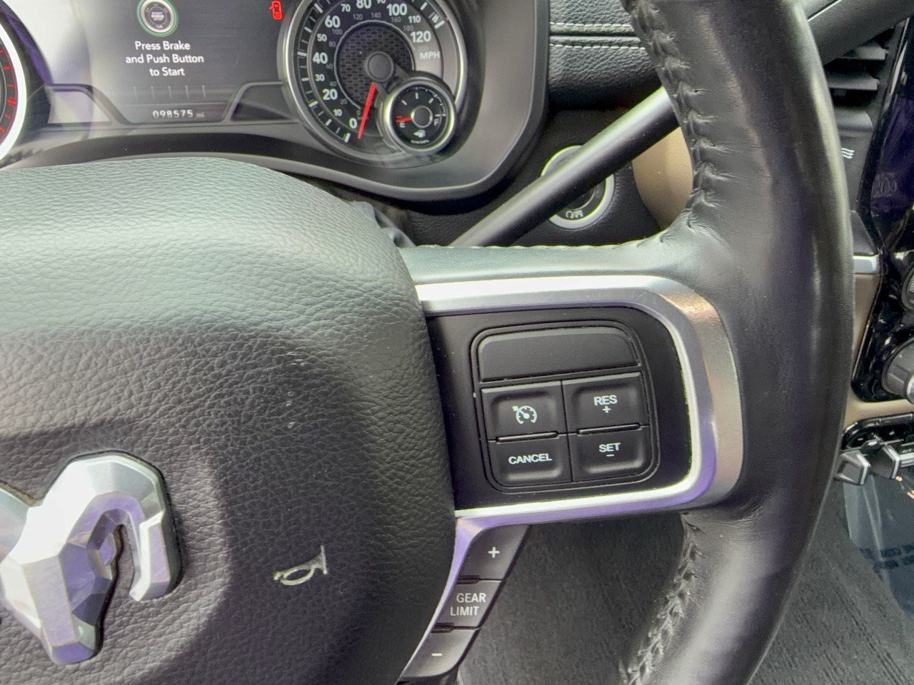 Used 2019 RAM 2500 Laramie w/ Night Edition AWD/4WD image 19