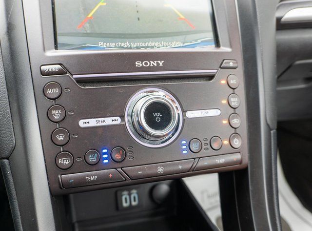 Used 2020 Ford Fusion Energi Titanium FWD image 27
