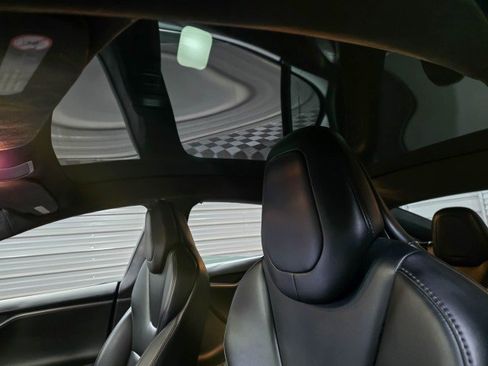 Used 2019 Tesla Model S Long Range image 17