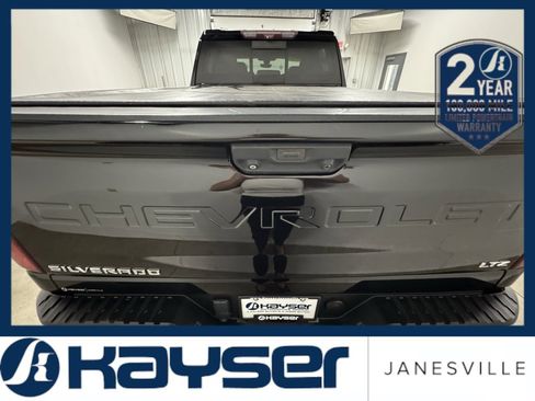 Used 2020 Chevrolet Silverado 3500 LTZ w/ LTZ Premium Package image 16