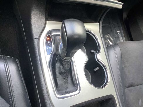 Used 2020 Jeep Grand Cherokee Altitude image 17