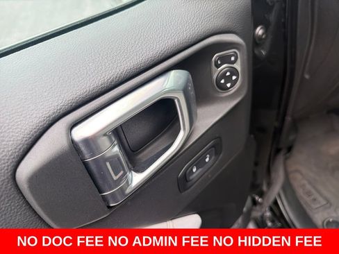 Used 2023 Jeep Wrangler Unlimited Sahara AWD/4WD image 14