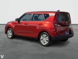 Used 2021 Kia Soul LX image 4