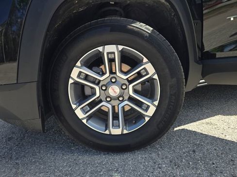 Used 2025 GMC Terrain Elevation image 28