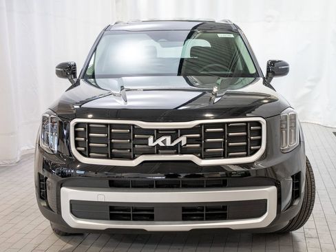 New 2025 Kia Telluride S image 2