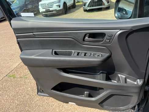 Used 2025 Honda Odyssey EX-L image 15