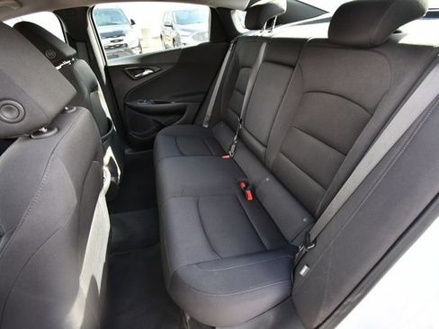 Used 2023 Chevrolet Malibu LT FWD image 14