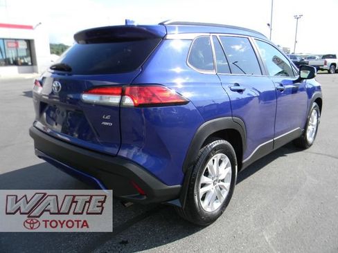 Used 2024 Toyota Corolla Cross LE w/ Moonroof Package AWD/4WD image 2