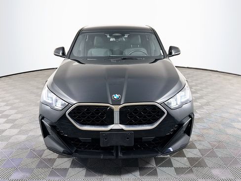 Used 2026 BMW X2 xDrive28i AWD/4WD image 2