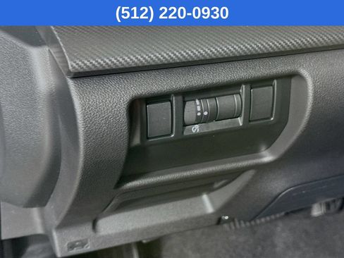 Used 2026 Subaru Crosstrek 2.5i Premium AWD/4WD image 11
