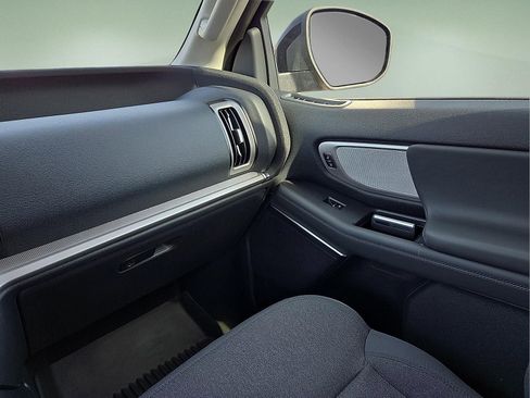 New 2026 Ford Expedition Active image 13