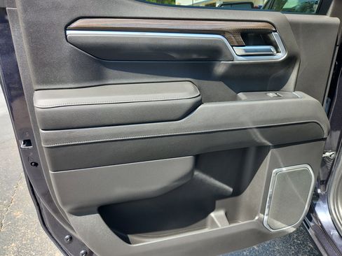 Used 2022 Chevrolet Silverado 1500 LT image 38