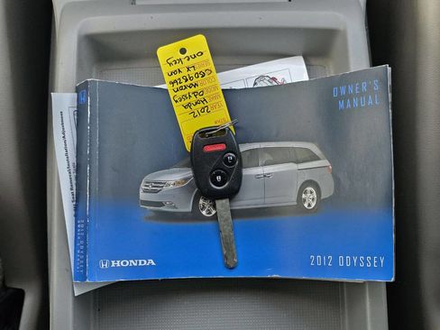 Used 2012 Honda Odyssey LX image 31