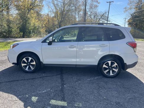 Used 2018 Subaru Forester 2.5i Premium image 8