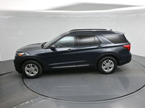 Certified 2022 Ford Explorer XLT image 46