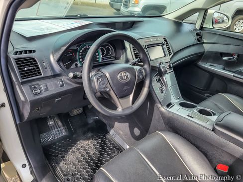 Used 2013 Toyota Venza LE AWD/4WD image 8