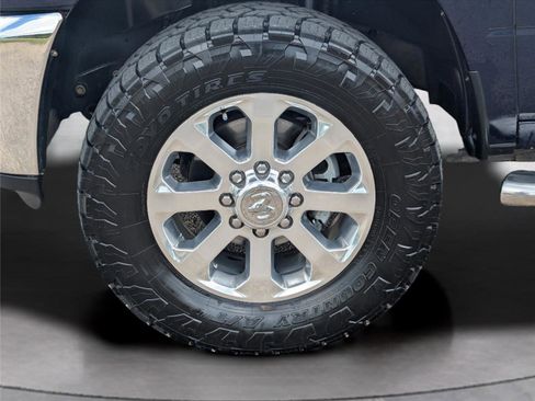 Used 2017 RAM 2500 SLT image 33