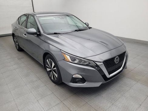 Used 2021 Nissan Altima 2.5 SL FWD image 13