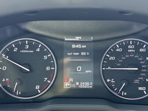 Used 2024 Subaru Crosstrek 2.0i Premium AWD/4WD image 21