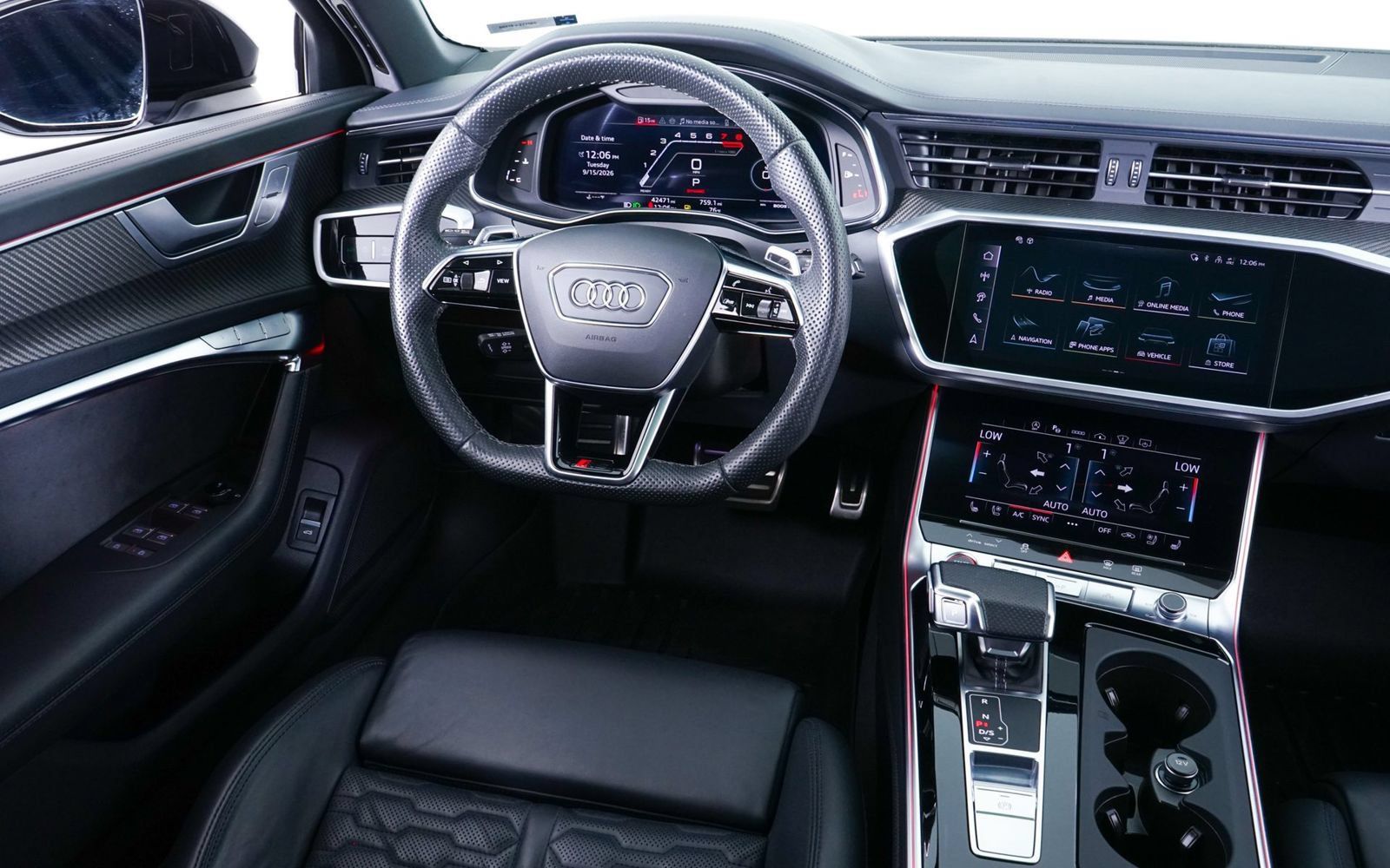 Used 2024 Audi RS 6 performance AWD/4WD image 24