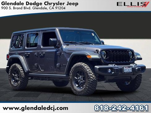 Used 2025 Jeep Wrangler Unlimited Sport AWD/4WD image 1