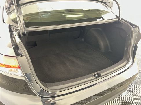 Used 2025 Toyota Corolla LE FWD image 24
