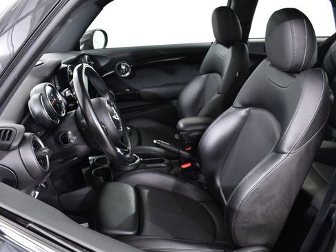 Used 2014 MINI Cooper S image 6