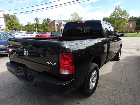 Used 2017 RAM 1500 Express image 4