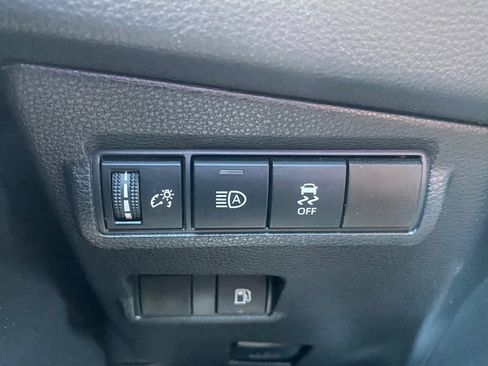 Used 2024 Toyota Corolla Cross AWD Hybrid image 26