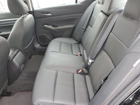 Used 2025 Nissan Altima 2.5 SR w/ SR Premium Package image 13