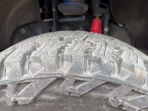 Used 2017 Ford F250 XLT w/ XLT Premium Package image 9