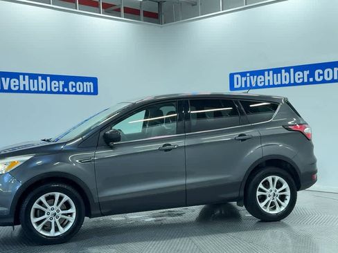 Used 2017 Ford Escape SE FWD image 7