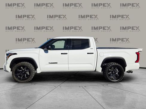 Used 2022 Toyota Tundra SR5 image 2