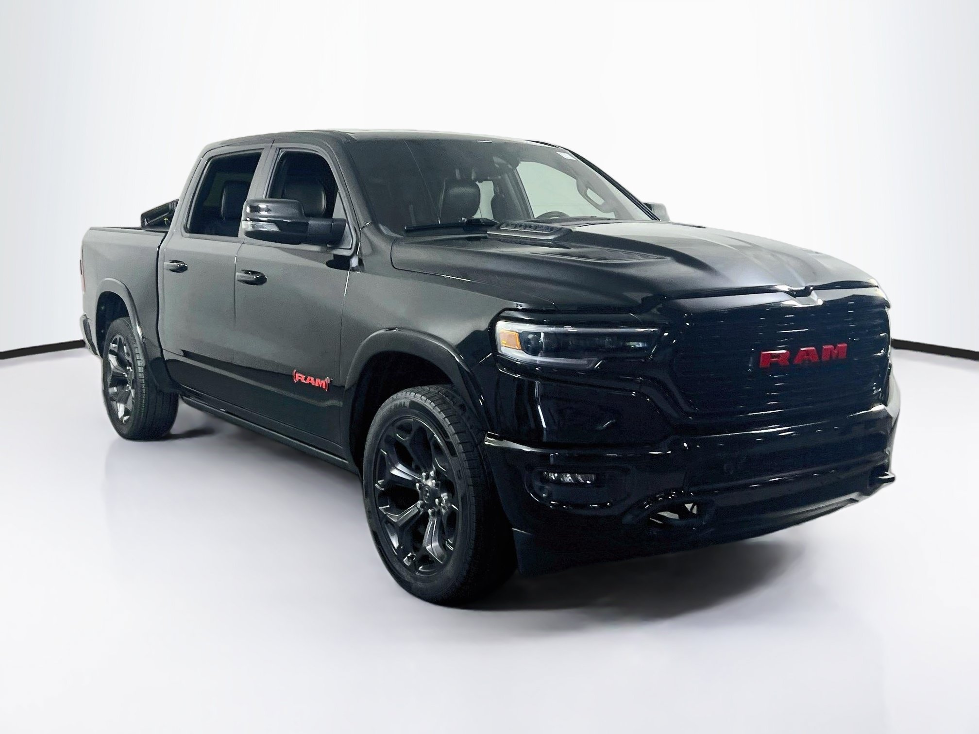 Used 2023 RAM 1500 Limited w/ (RED) Edition AWD/4WD image 3